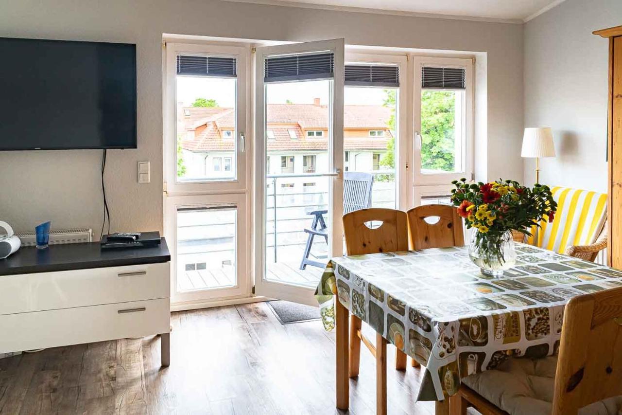 Apartmenthaus Chrischanshof Rostock Exterior photo